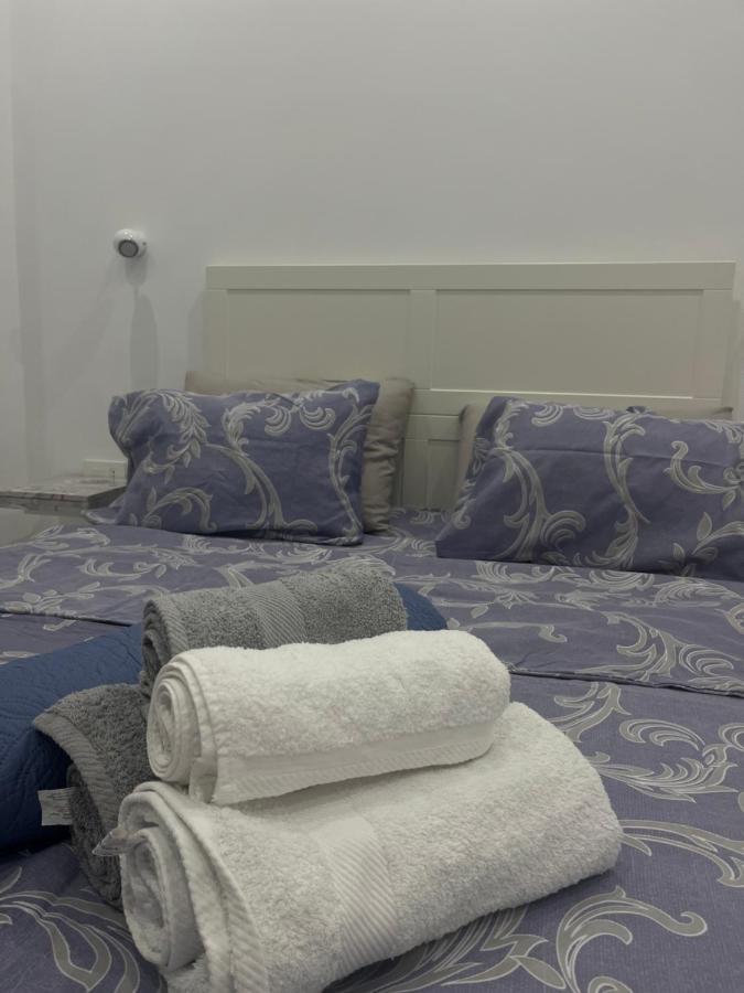 White Apartment Athen Exterior foto